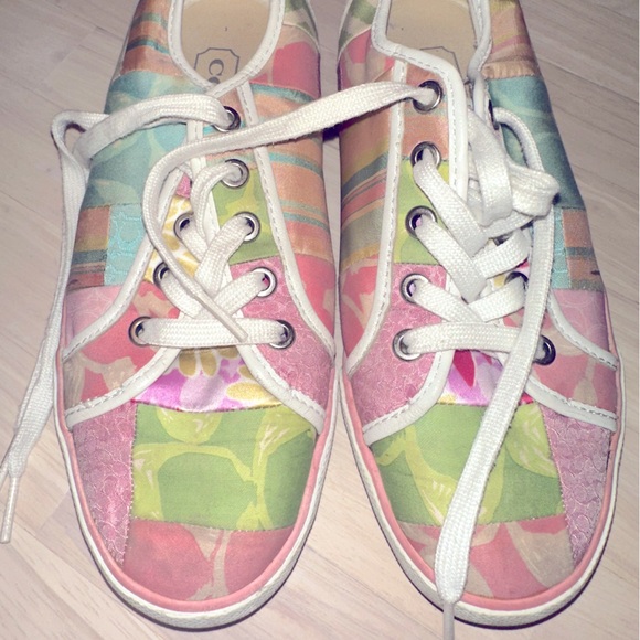 COACH VINTAGE PATCHWORK CANVAS AND LEATHER SNEAKERS - Picture 2 of 12